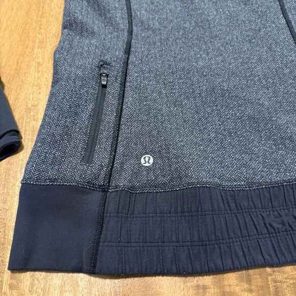 Lululemon Women’s Think Fast Hoodie Size 6 Dark Gray Long Sleeve Pocketed - Picture 3 of 5